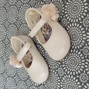 Baby Deer size 3 patent leather shoes